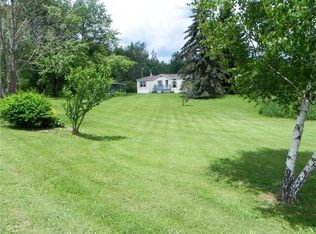 25412 Henry Rd, Cambridge Springs, PA 16403