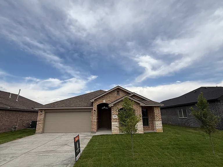 7605 Arlo Dr — Photo 1
