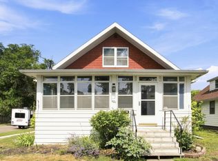 1021 9th Ave N, Fargo, ND 58102