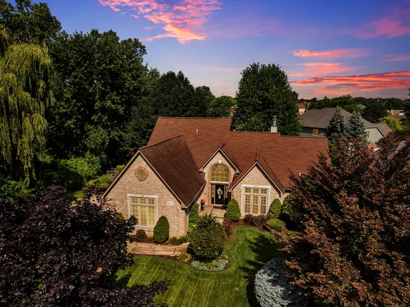 42739 Pond View Dr, Sterling Heights, MI 48314