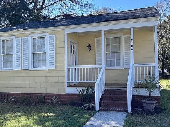 3rd image of 415B Highlawn Ave