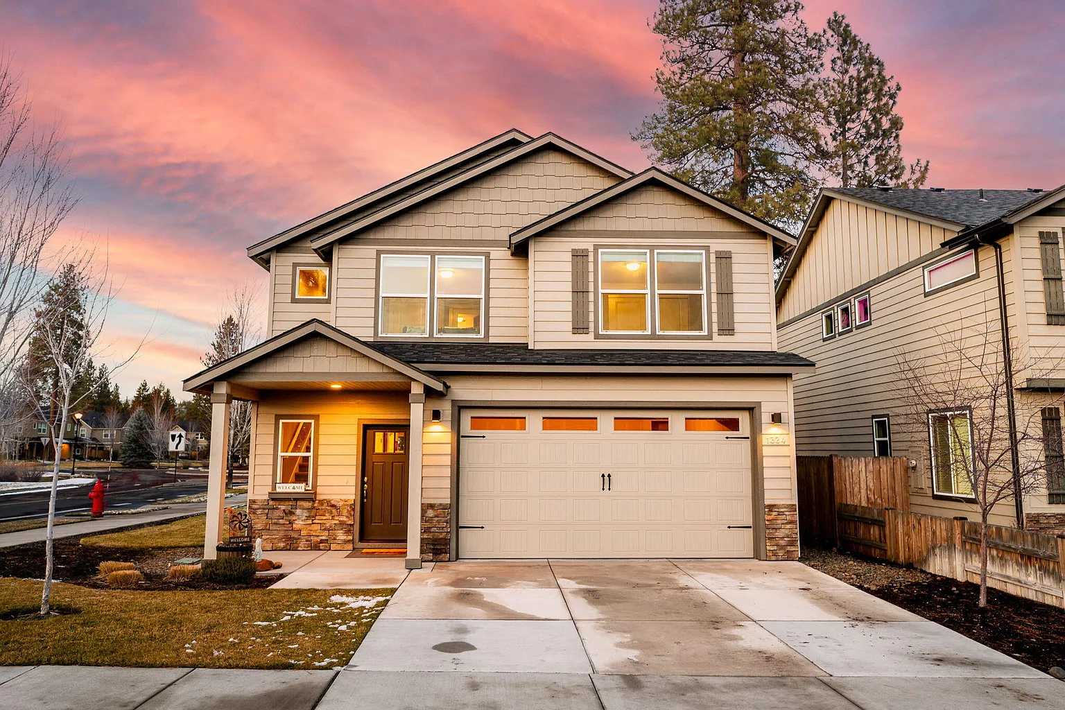 1324 W Hill Ave photo 1