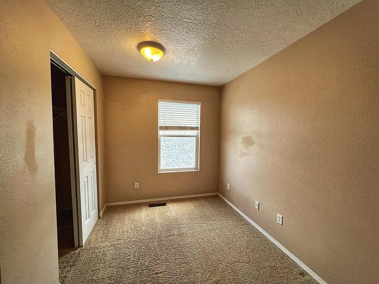 6612 Piedra Quemada Rd NW — Photo 15