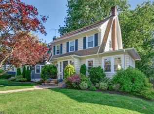 30 Courter Ave, Maplewood, NJ 07040