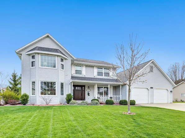 1331 Finch Ln, Green Bay, WI 54313