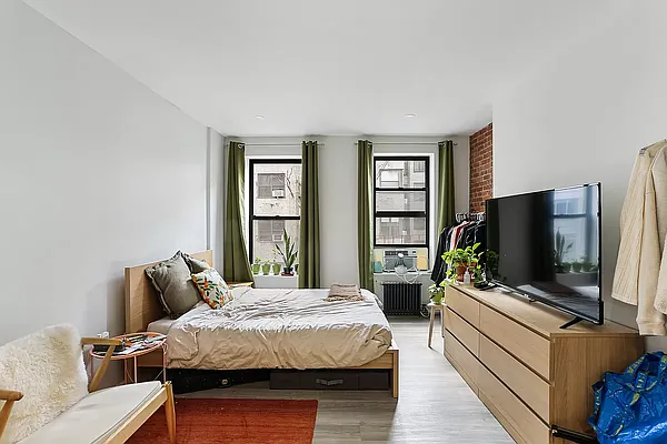 Rented by REAL New York | media 2