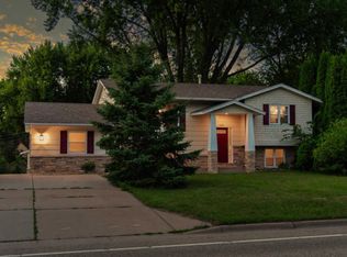 2236 Rice Creek Rd, New Brighton, MN 55112