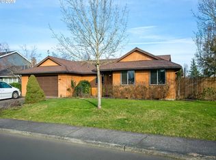 520 NE 14th Ave, Hillsboro, OR 97124