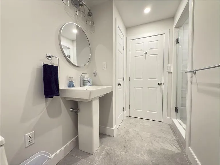 42 Greythorne Woods Cir — Photo 12
