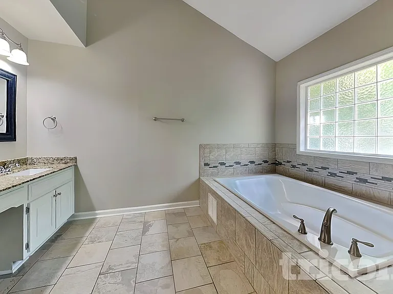 120 Canal Pl — Photo 11
