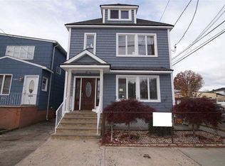 195 Centre Ave #1, Secaucus, NJ 07094