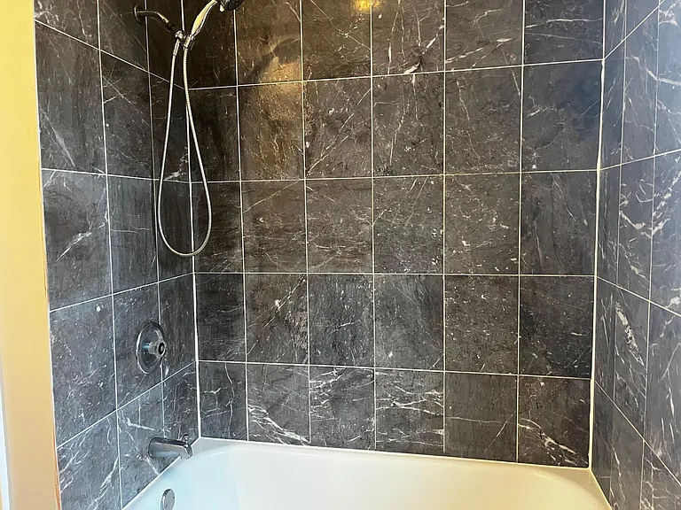 421 Burlington Ave #2 — Photo 14