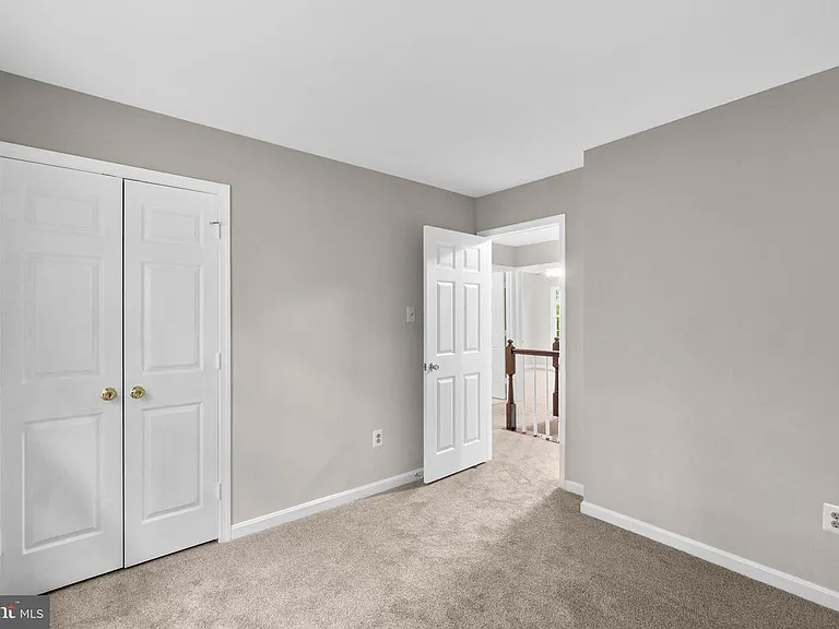 320 Kalorama Rd — Photo 7