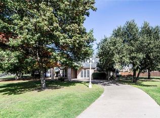 926 W Red Oak Rd, Red Oak, TX 75154