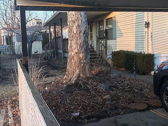 2nd image of 901 W Mactavish Rd