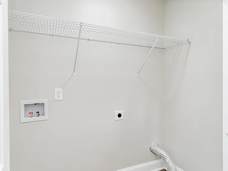 115 Sterling St — Photo 10