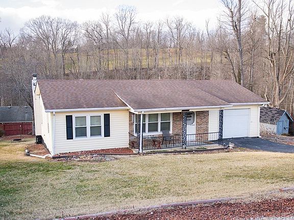 3rd image of 317 Riverview Dr
