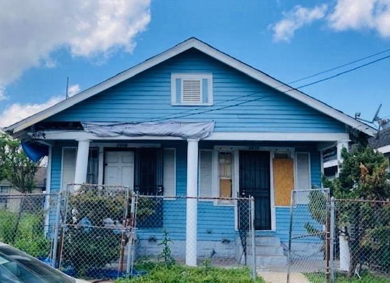 1st image of 2408 Saint Anthony St #10