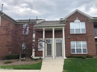 28209 Aurora Ln, Chesterfield, MI 48051