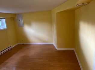3159 Stevenson Pl #BASEMENT, Victoria, BC V8X1C4