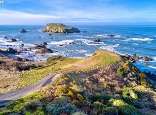 96354 South Dr, Brookings, OR 97415