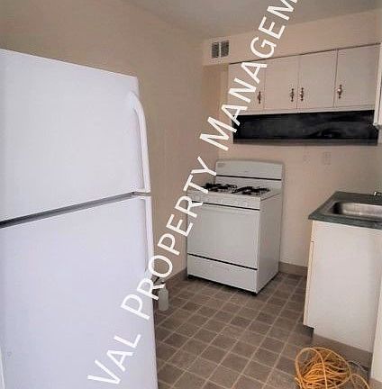 4th image of 8921 Frankford Ave #C