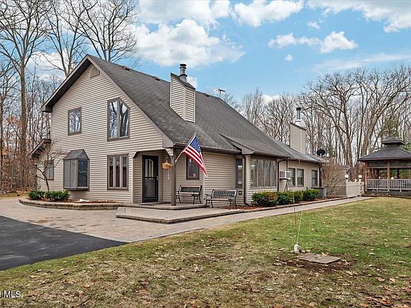 2nd image of 3530 Galway Road