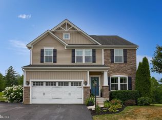 1229 Copper Beech Dr, York, PA 17403