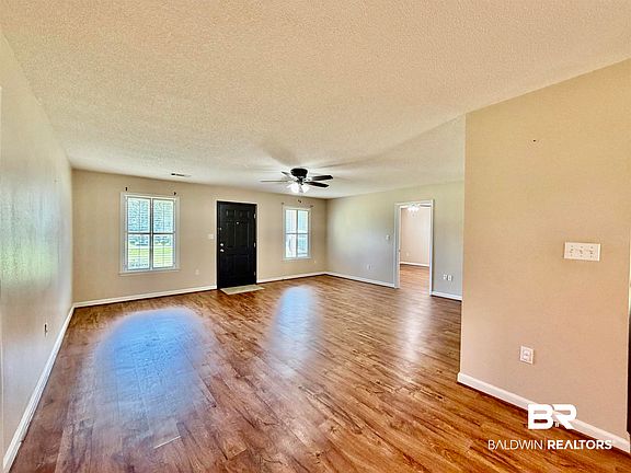 5th image of 66 Forest Ave