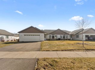 74 Stratford Way, Hudson, WI 54016