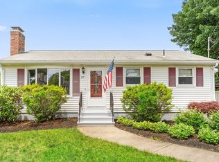37 Angelo St, Worcester, MA 01604