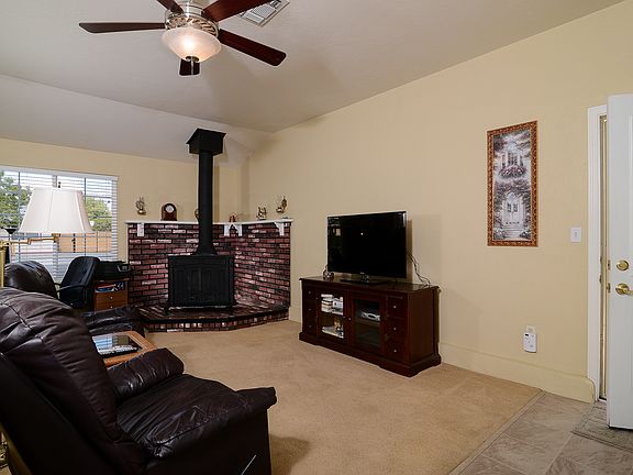 3rd image of 4412 Bishop Way