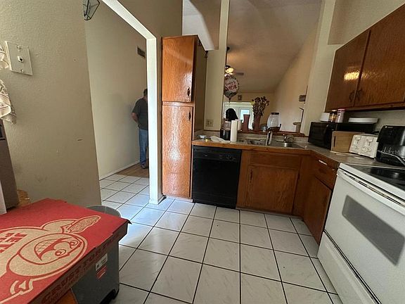 3rd image of 3157 PHLOX DRIVE #3157