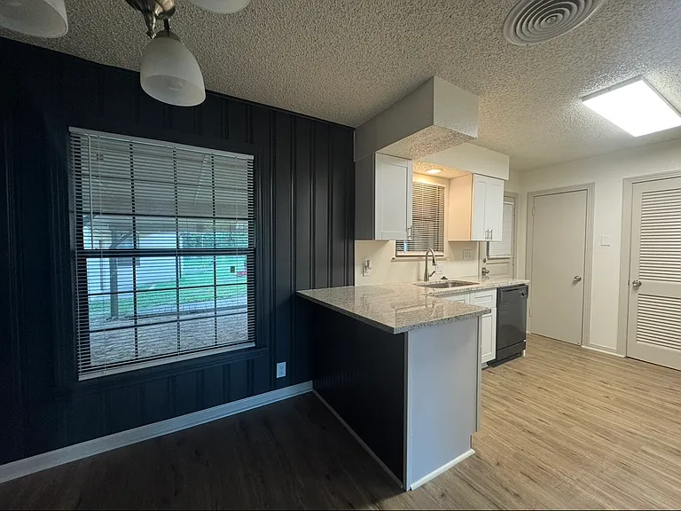 3731 Avenue M — Photo 6