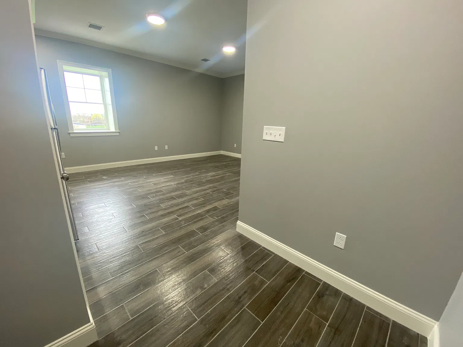 2 bed, $2,400 — Photo 1