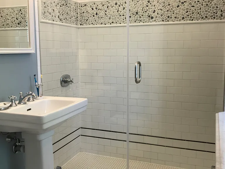 70 Sumner St — Photo 21
