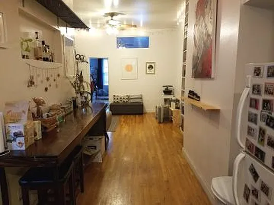Rented by MCR Realty | media 30
