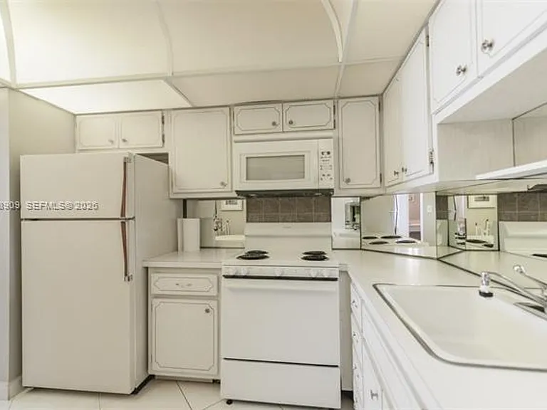 1950 S Ocean Dr #CU-5Q — Photo 25