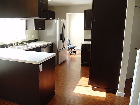 5th image of 21502 41st Ave E