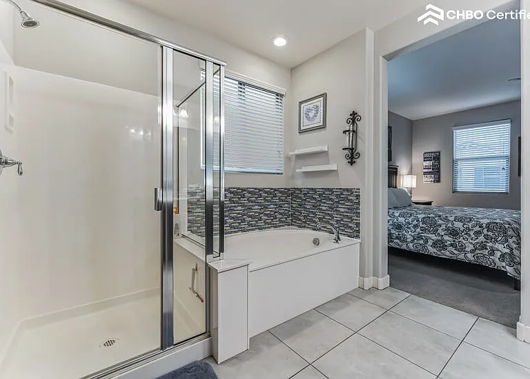 3713 E Robert St — Photo 19