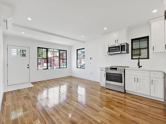 2nd image of 111-38 168th St #2
