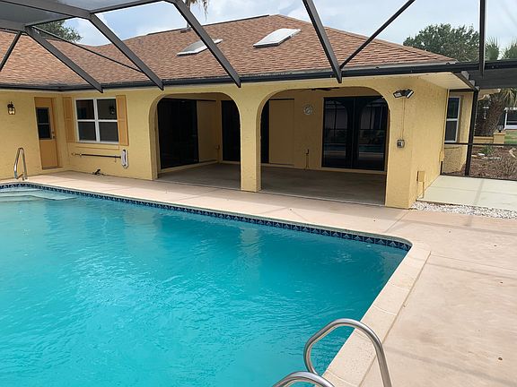 4th image of 2410 Pasco Dr