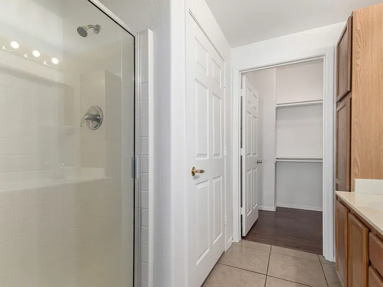 6770 N 47th Ave #1016 — Photo 6