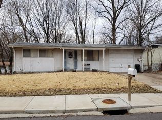 1708 Hudson Rd, Saint Louis, MO 63136