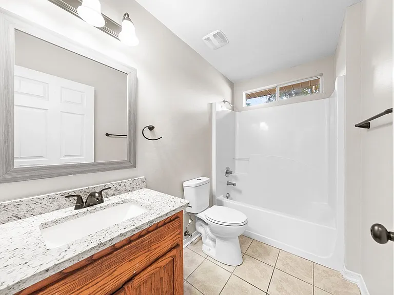 502 Hyde Park Dr — Photo 20