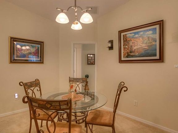 5th image of 18151 Sandy Pointe Dr