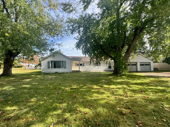 381 N Franklin St, Alpena, MI 49707
