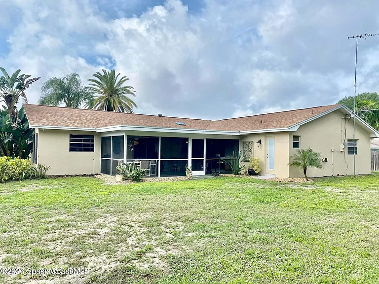 410 Surf Rd — Photo 28