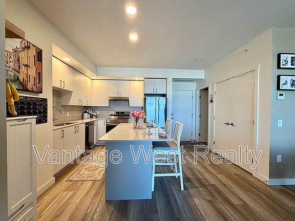 3rd image of 1057 Frost Rd #413