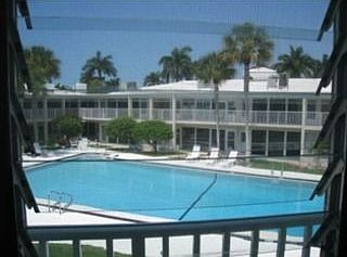 1st image of 386 Harbour Dr